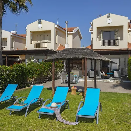 Beachfront * Meneou